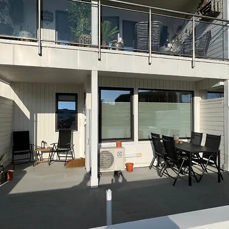Downtown 2-Bedroom Apartment Haugesund Exterior photo